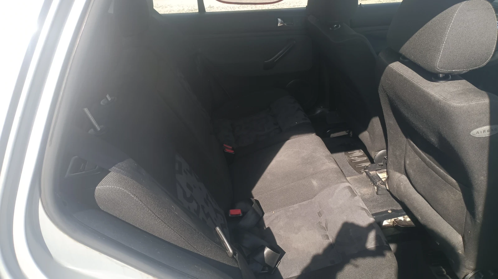 VW Golf, снимка 7 - Автомобили и джипове - 54342618