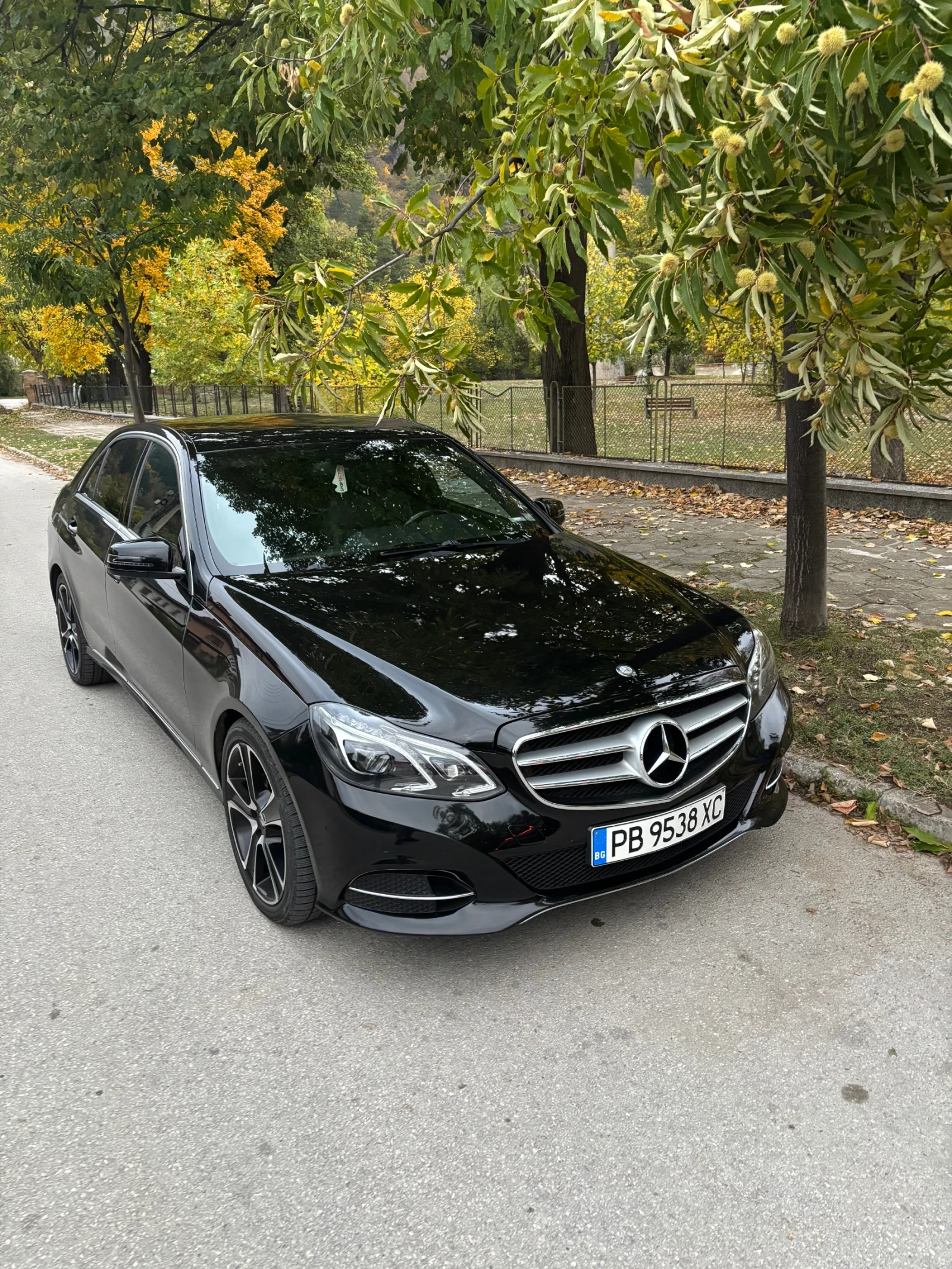 Mercedes-Benz E 200, снимка 4 - Автомобили и джипове - 55593056