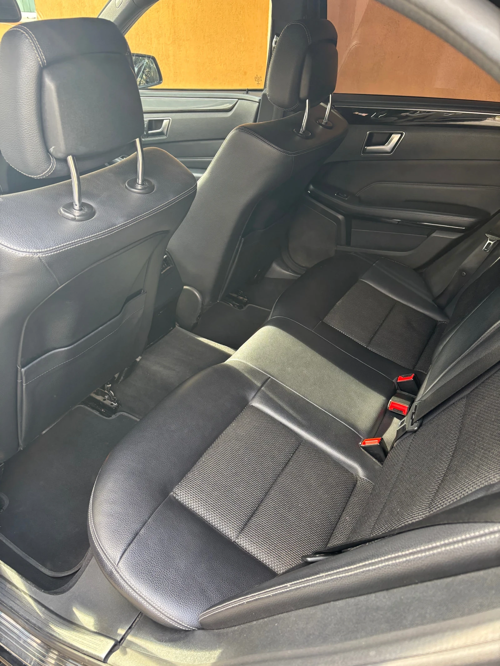 Mercedes-Benz E 200, снимка 7 - Автомобили и джипове - 55593056
