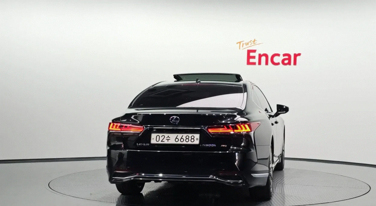 Lexus LS 500H * PLATINUM * 4WD * МАСАЖ * 360 * ОБДУХВАНЕ * , снимка 4 - Автомобили и джипове - 55598338