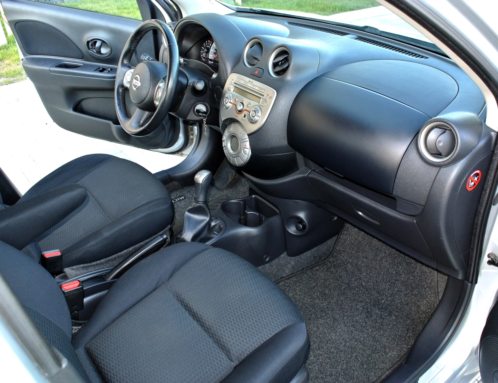 Nissan Micra РЕГИСТРИРАН * 1.2* КЛИМАТРОНИК* ЕВРО5В* АВТОПИЛОТ*, снимка 10 - Автомобили и джипове - 55657623