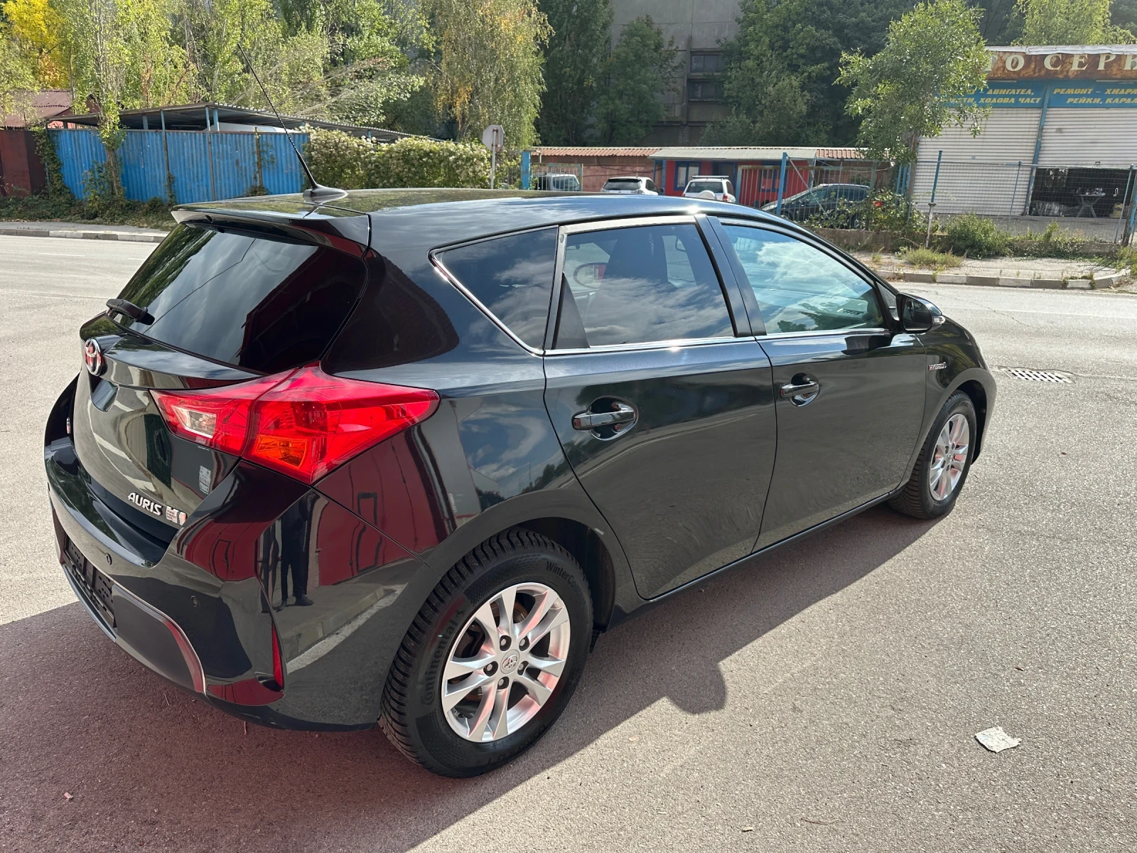 Toyota Auris, снимка 10 - Автомобили и джипове - 56270837