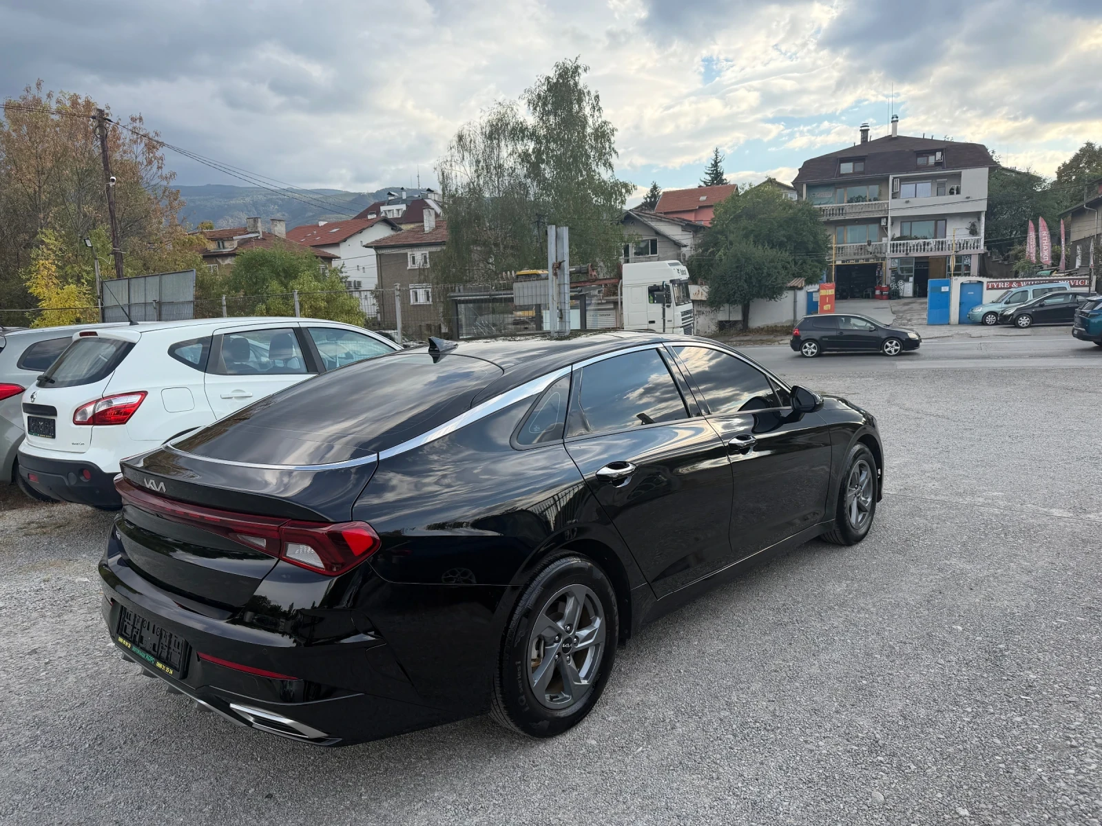 Kia K5 2.0 GAZ, АВТОМАТ, ПОДГРЕВ, НАВИ, КОЖА, KEYLESS , снимка 5 - Автомобили и джипове - 56272797