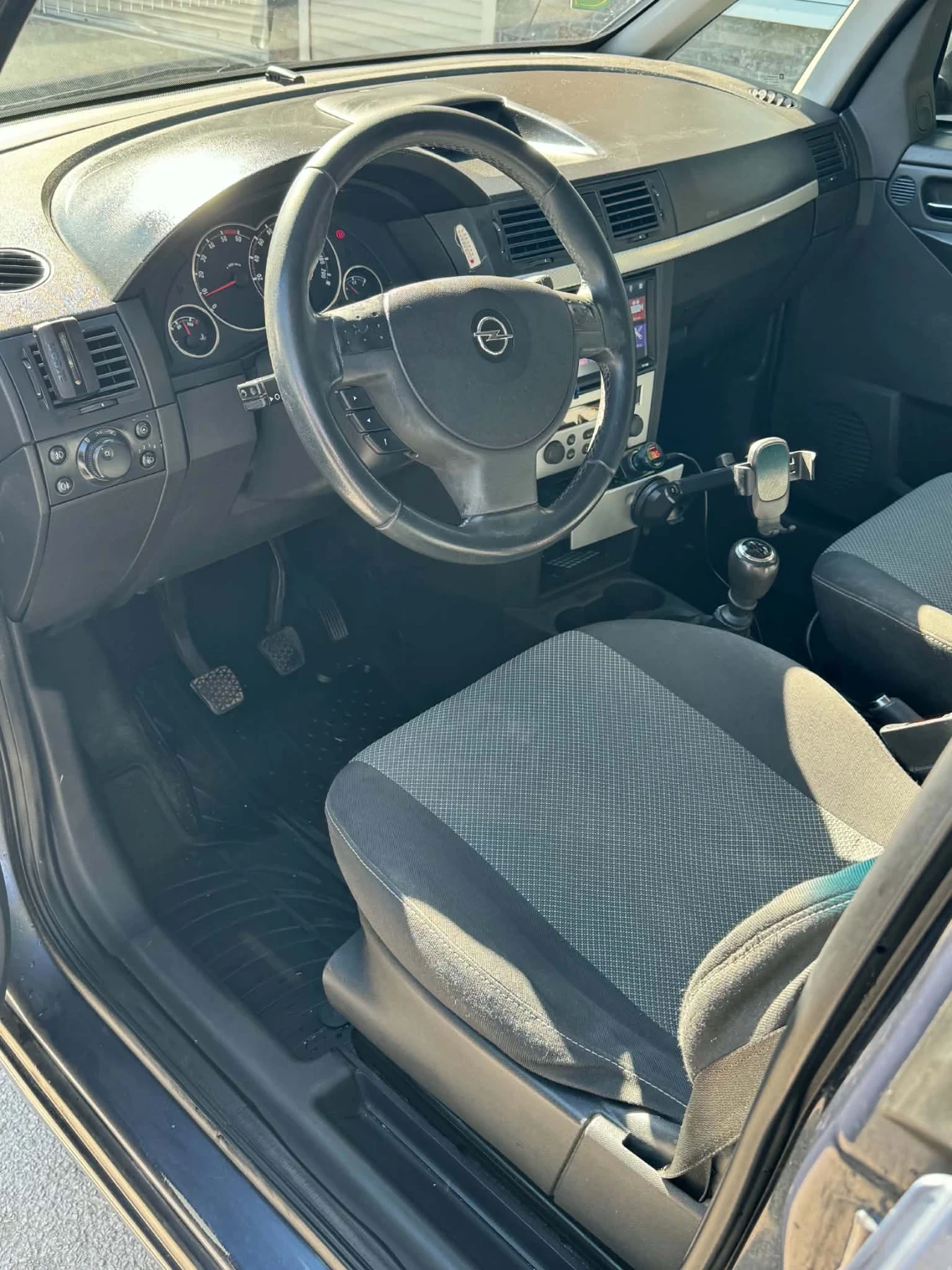Opel Meriva 1.7 CDTI, снимка 9 - Автомобили и джипове - 56327329