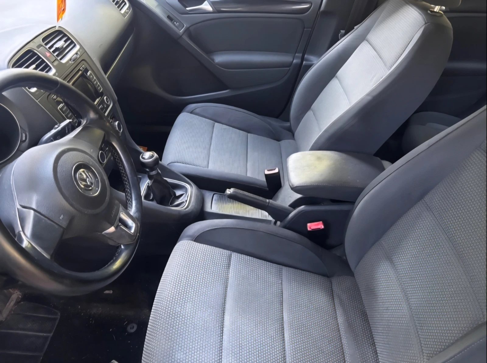 VW Golf, снимка 6 - Автомобили и джипове - 56412156