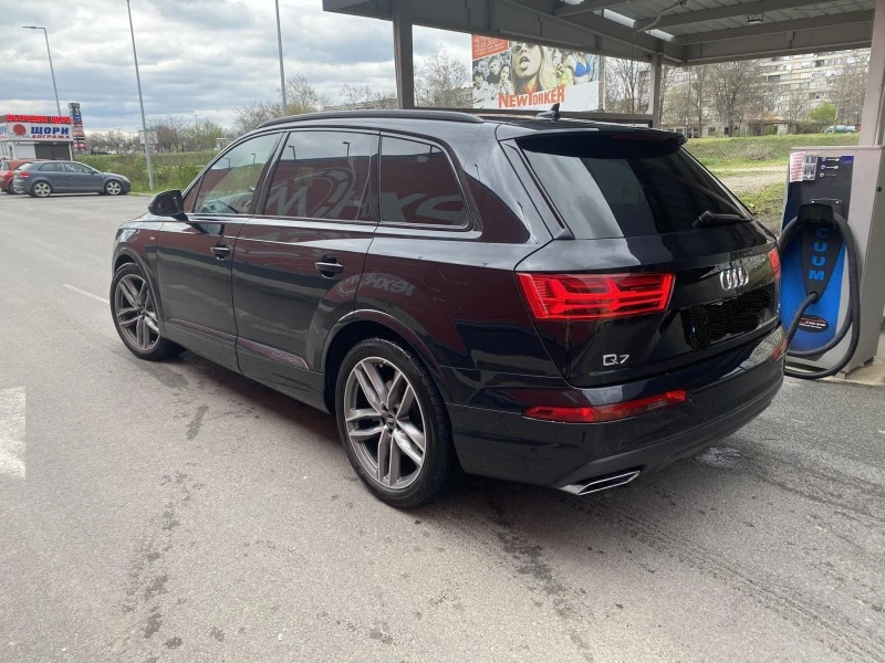 Audi Q7, снимка 9 - Автомобили и джипове - 42241112