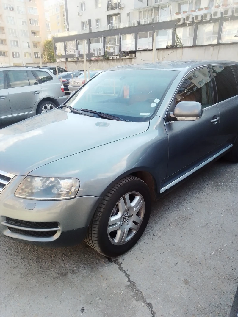 VW Touareg, снимка 8 - Автомобили и джипове - 48293603