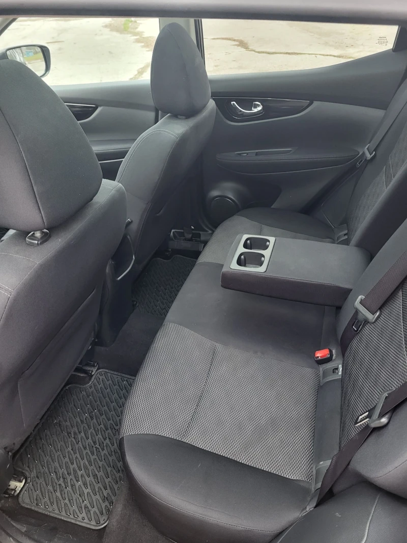 Nissan Qashqai 1.6dci, 131кс, автоматик, KEYLESS, панорама , снимка 10 - Автомобили и джипове - 48911253