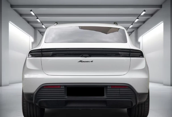 Porsche Macan 4 = Sport Chrono = Гаранция - изображение 2