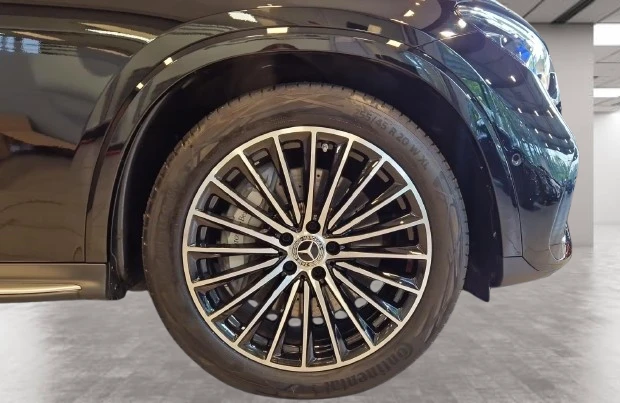 Mercedes-Benz GLC 300 d 4Matic = AMG Line = Premium Plus Гаранция, снимка 4 - Автомобили и джипове - 54728858