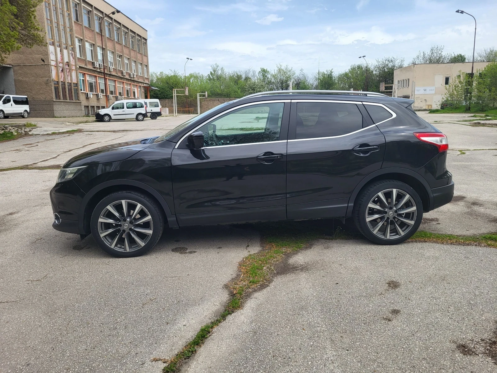 Nissan Qashqai 1.6dci, 131кс, автоматик, KEYLESS, панорама  - изображение 4