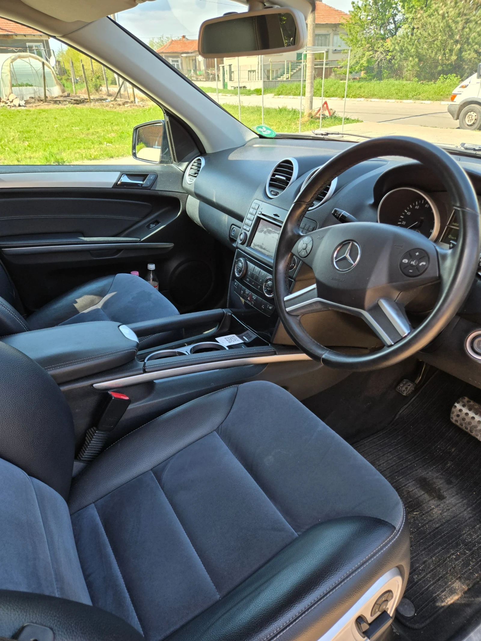 Mercedes-Benz ML 350, снимка 8 - Автомобили и джипове - 54359403