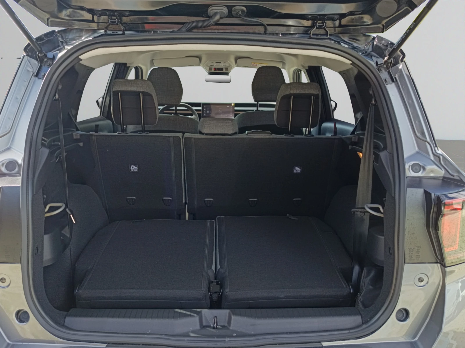 Citroen C3 Aircross PLUS, снимка 17 - Автомобили и джипове - 54708560