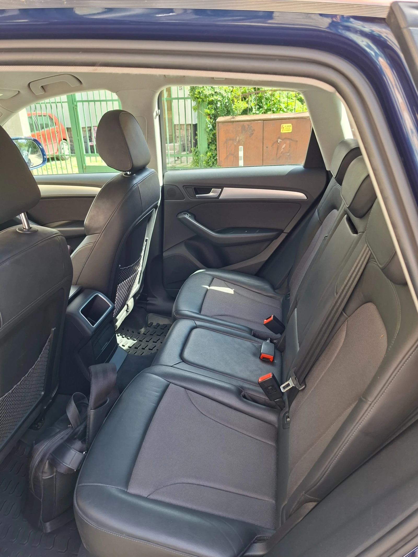 Audi Q5 2.0TDI Quattro, снимка 7 - Автомобили и джипове - 54713163