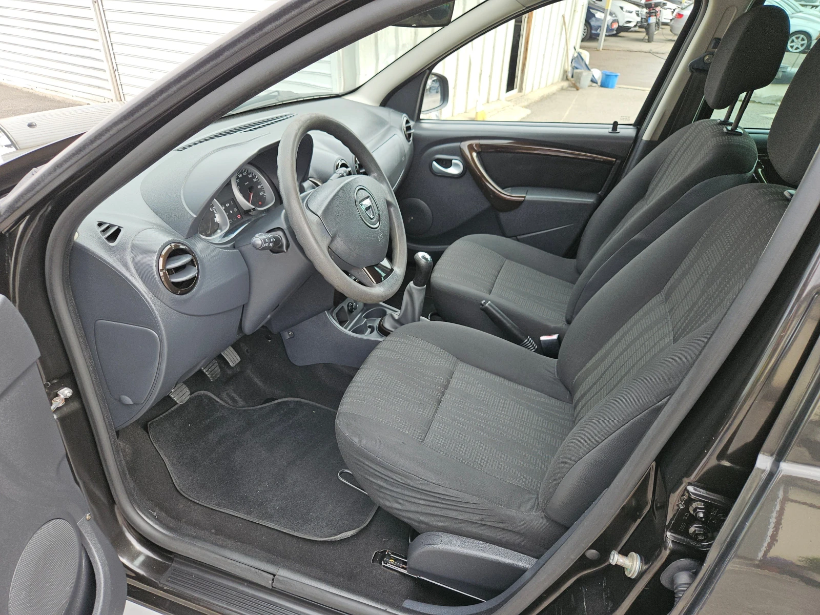 Dacia Duster 1.6i/GPL/105k.c/157000км/EURO 5A, снимка 9 - Автомобили и джипове - 56040507