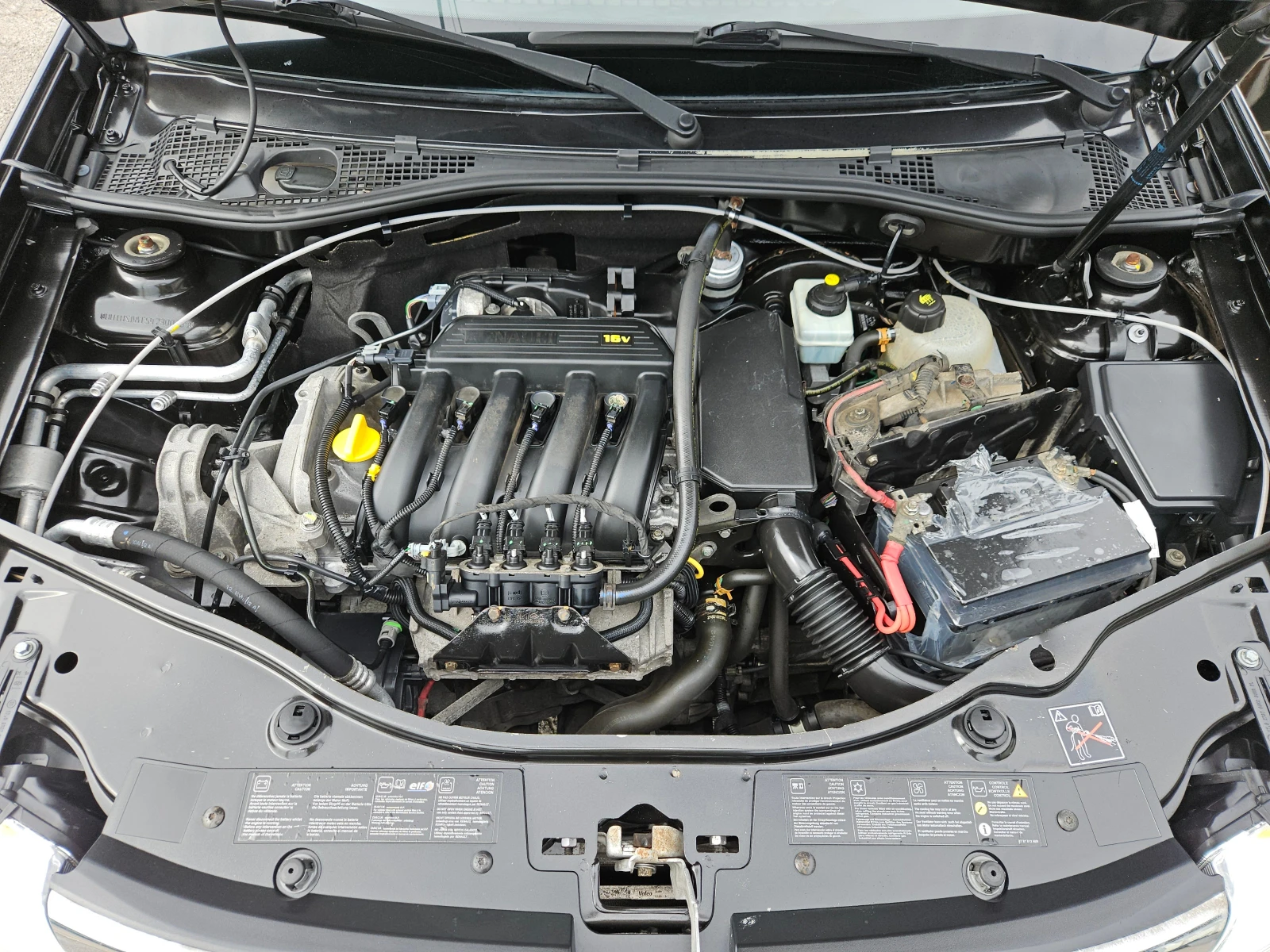Dacia Duster 1.6i/GPL/105k.c/157000км/EURO 5A, снимка 8 - Автомобили и джипове - 56040507