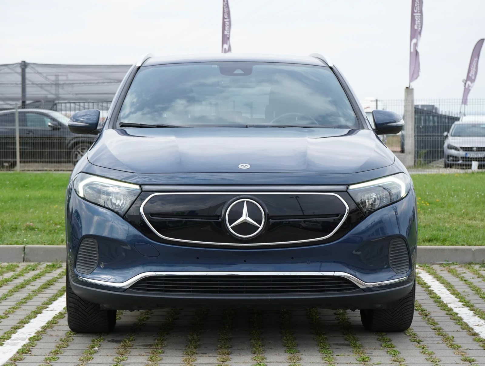 Mercedes-Benz EQA * 250* Premium* MBUX* Камера, снимка 2 - Автомобили и джипове - 56165797