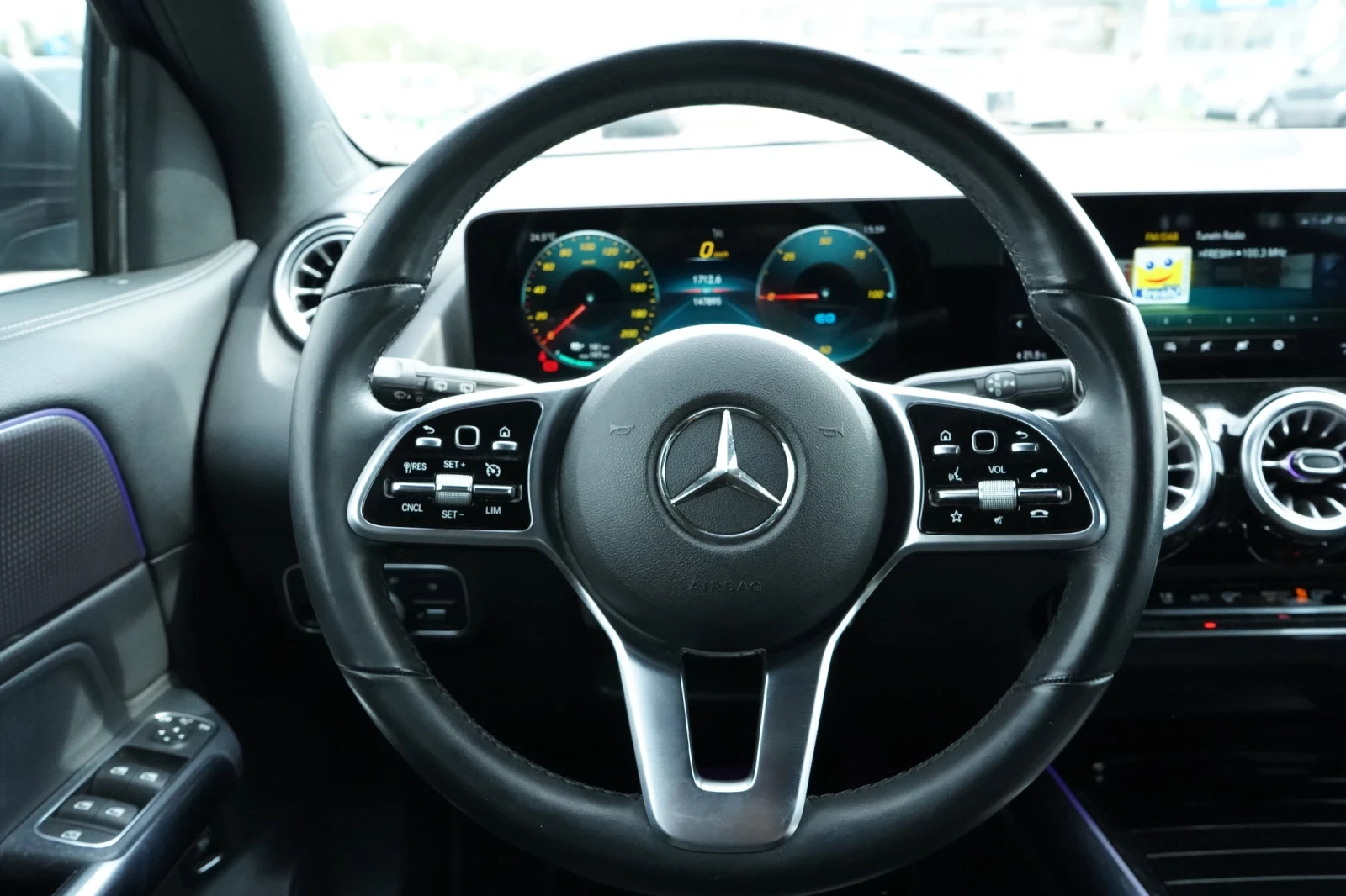 Mercedes-Benz EQA * 250* Premium* MBUX* Камера, снимка 10 - Автомобили и джипове - 56165797