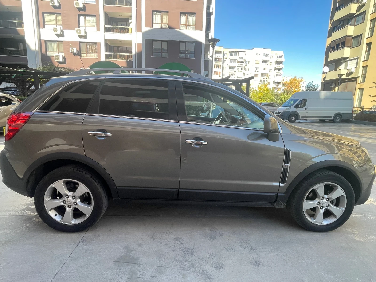 Opel Antara 4x4 2.0 CDTI, снимка 4 - Автомобили и джипове - 56555562