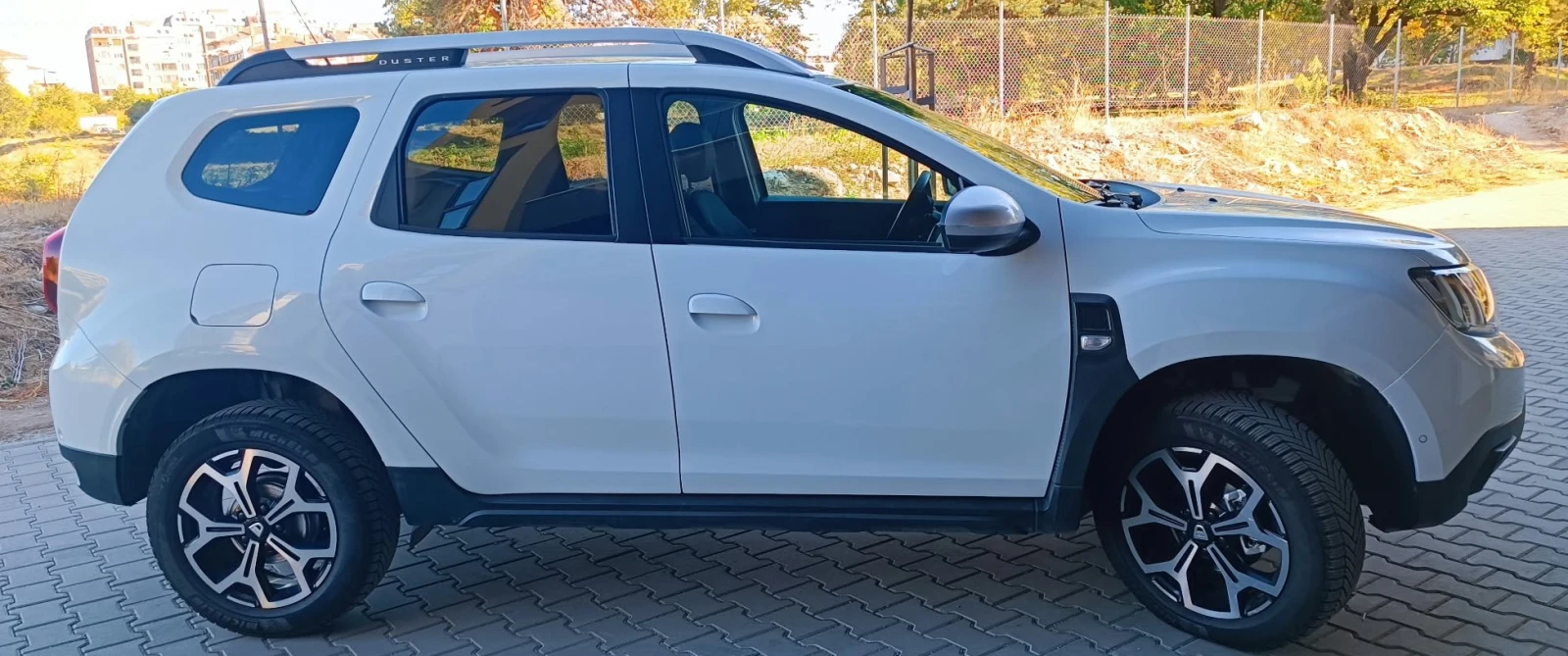 Dacia Duster 1.6 SCe/ LPG, снимка 5 - Автомобили и джипове - 56623413
