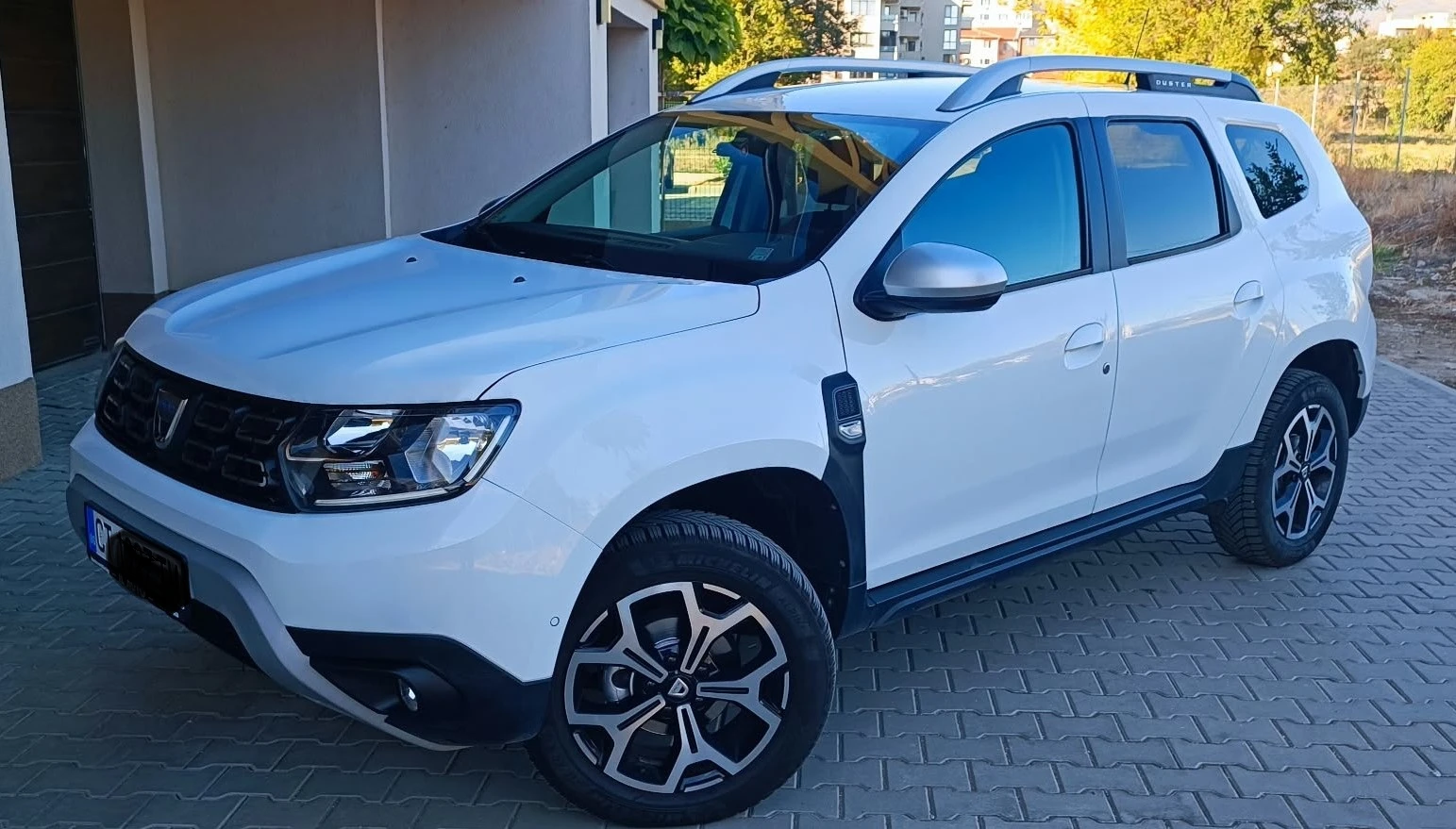 Dacia Duster 1.6 SCe/ LPG, снимка 4 - Автомобили и джипове - 56623413