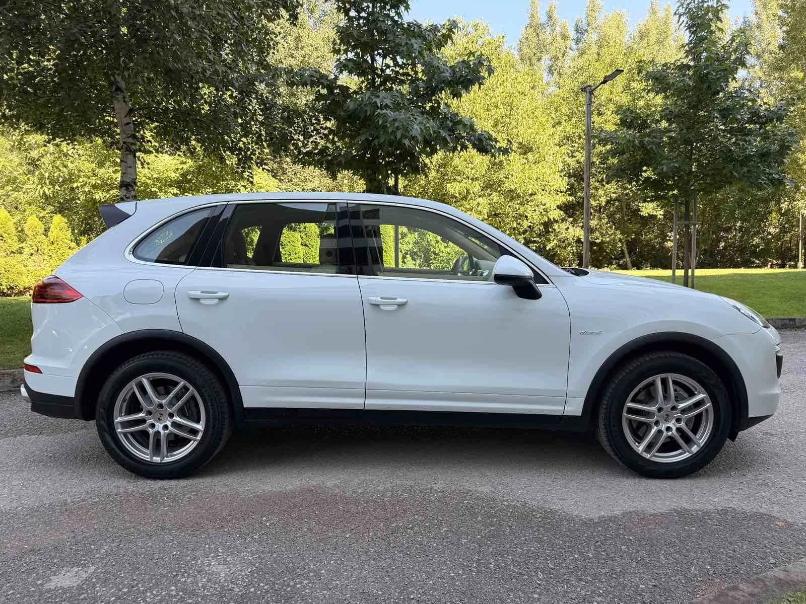 Porsche Cayenne 3.0d, снимка 8 - Автомобили и джипове - 56734169