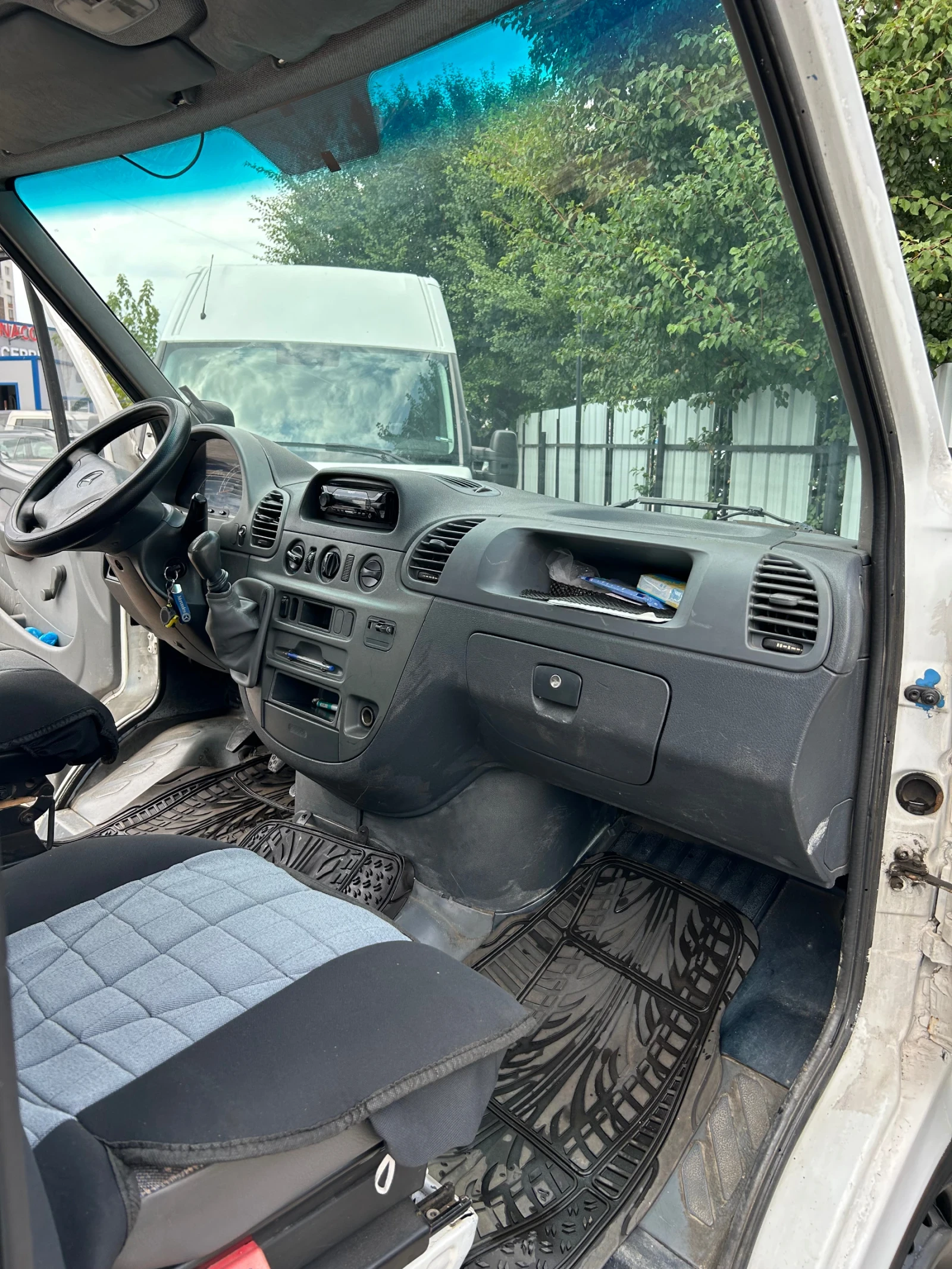 Mercedes-Benz Sprinter 311  - изображение 10