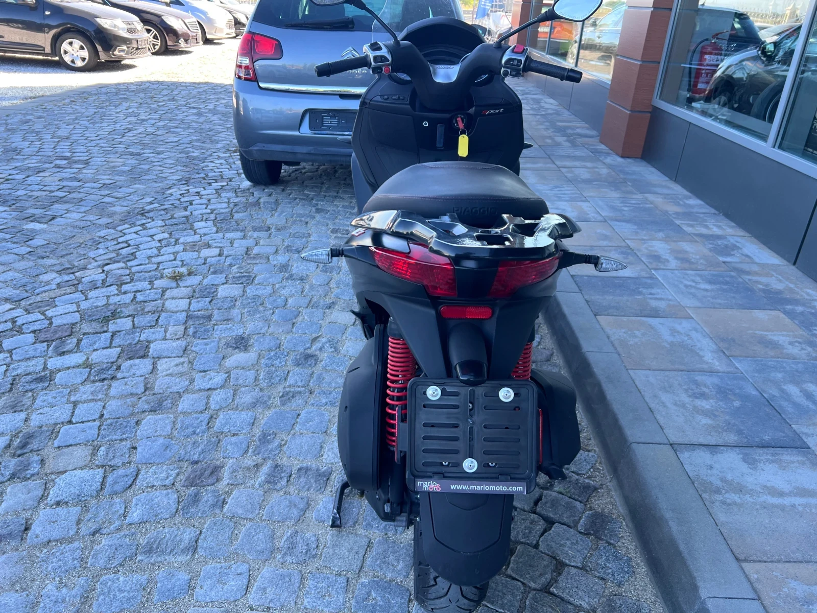 Piaggio Mp3 300 - изображение 8