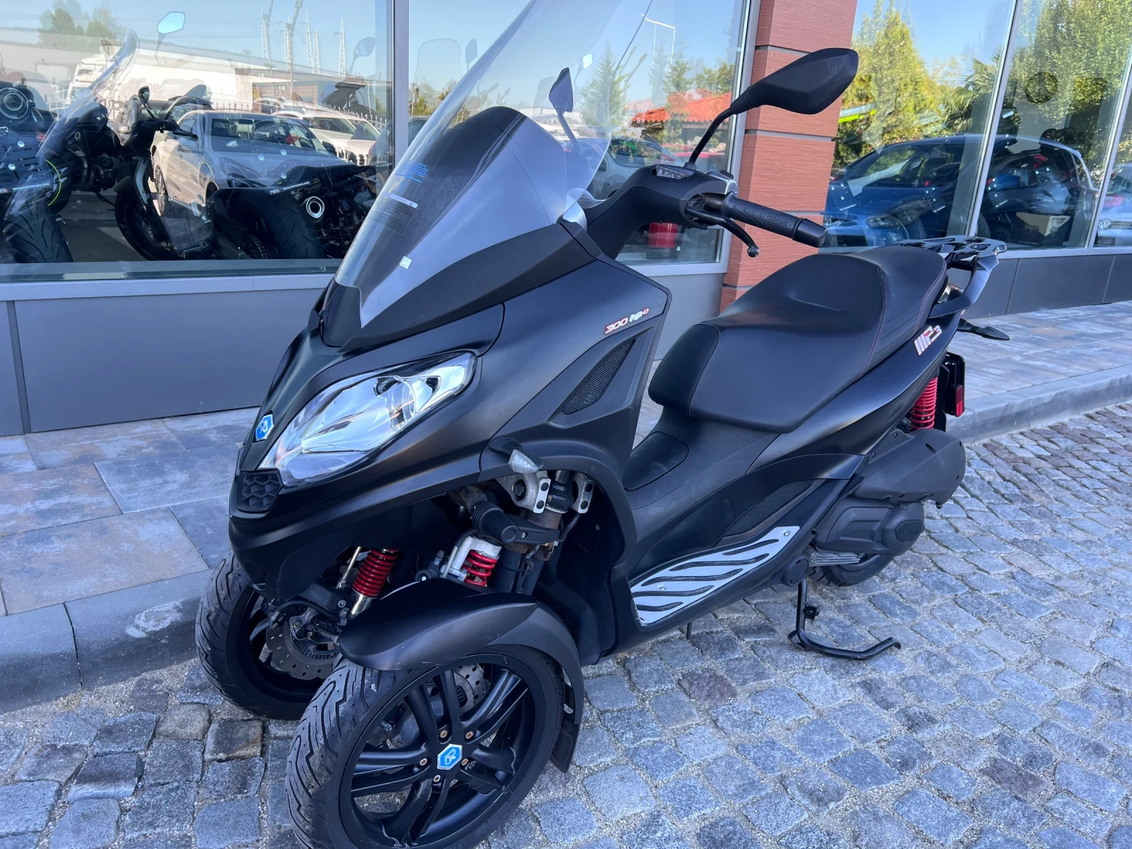 Piaggio Mp3 300 - изображение 5