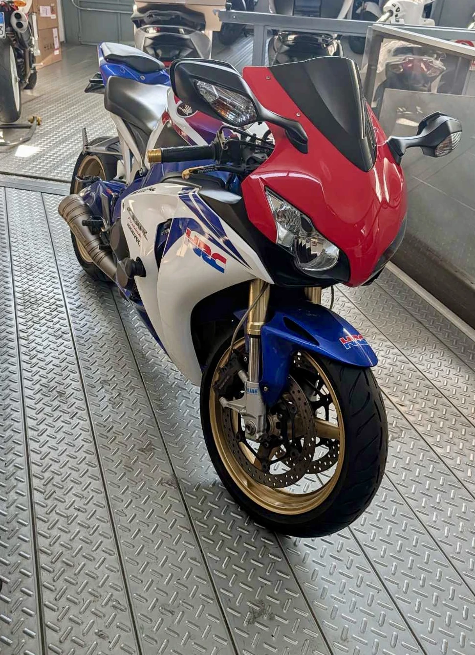 Honda Cbr 1000RR 2016г., снимка 14 - Мотоциклети и мототехника - 55543498