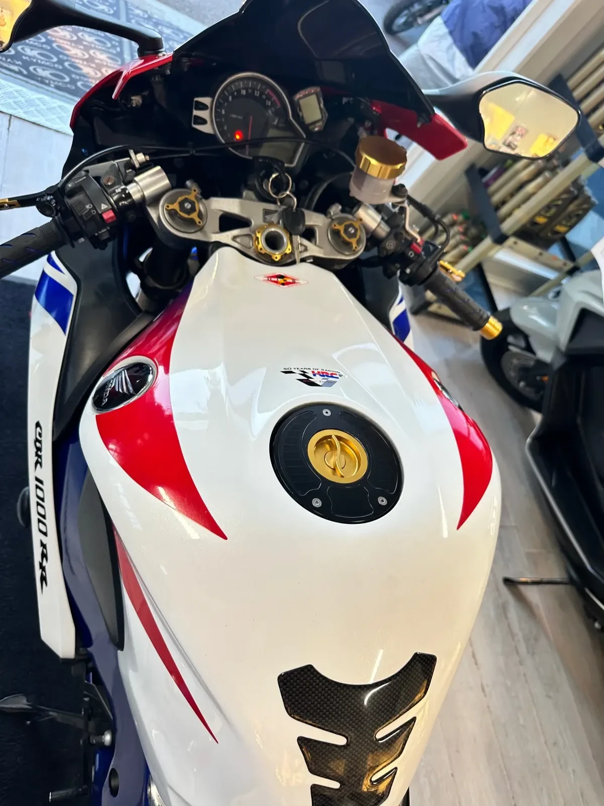 Honda Cbr 1000RR 2016г., снимка 2 - Мотоциклети и мототехника - 55543498
