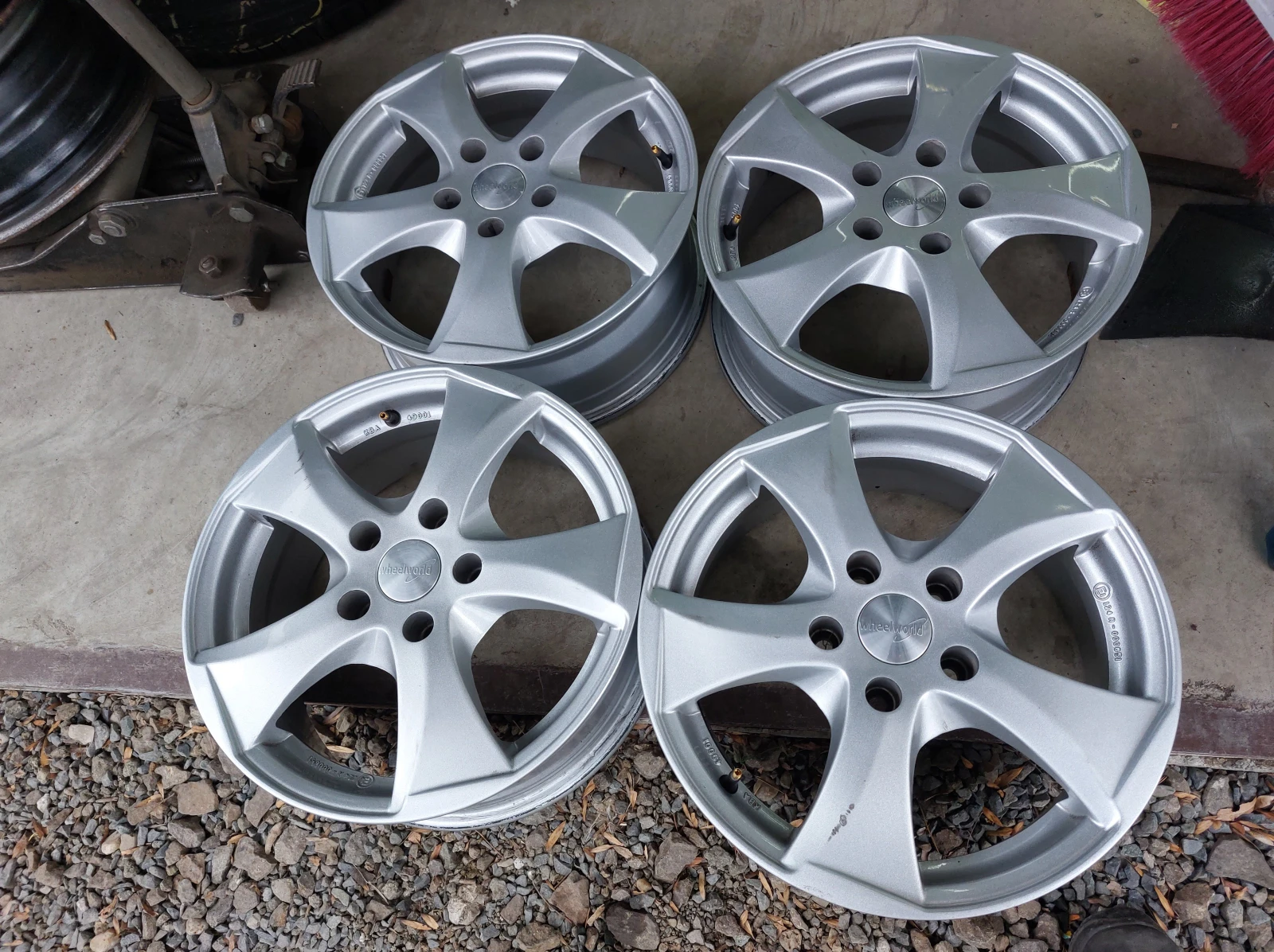   Toyota Corolla | Mobile.bg   1