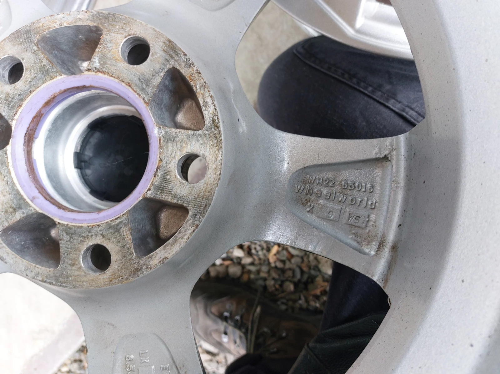   Toyota Corolla | Mobile.bg   6