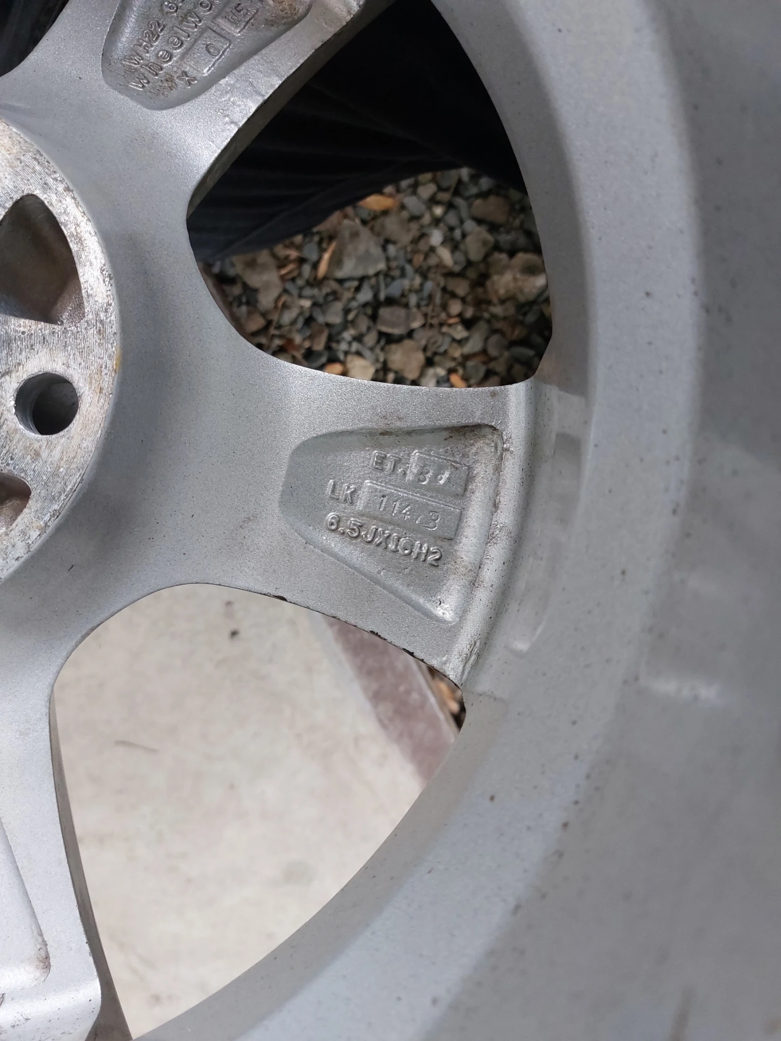   Toyota Corolla | Mobile.bg   4