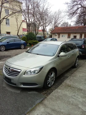 Opel Insignia 4x4 2.0 Turbo 220kc, снимка 1