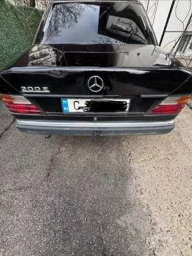 Mercedes-Benz 124, снимка 4