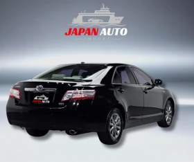 Toyota Camry 2.5 Hybrid Executive, снимка 2