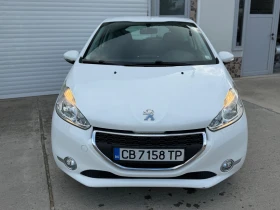 Peugeot 208 1.2i , снимка 2