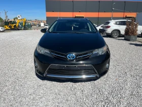 Toyota Auris 1.8 HYBRID - изображение 1