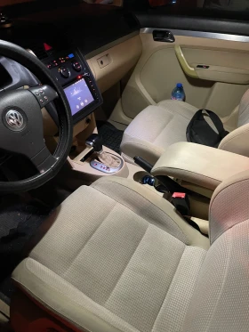 VW Touran - 6000 лв. / 3067.75 € - 29865457 11