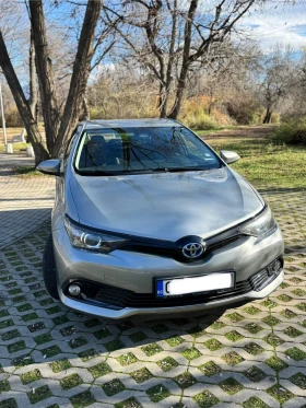 Toyota Auris 1.8 HYBRID ГАРАНЦИЯ