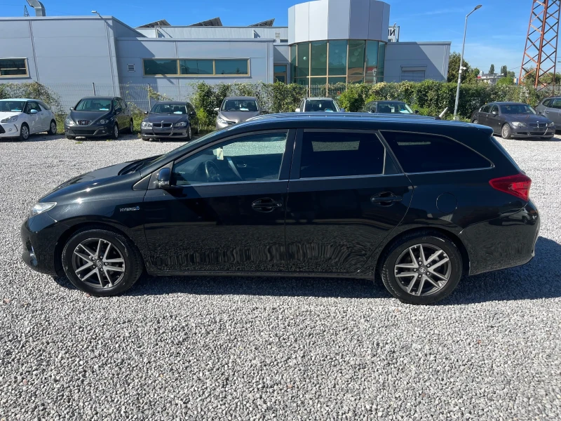 Toyota Auris 1.8 HYBRID-100+ 24k.c., снимка 3 - Автомобили и джипове - 47435663