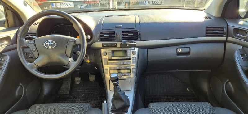 Toyota Avensis, снимка 5 - Автомобили и джипове - 48377293