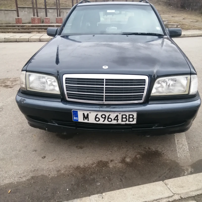 Mercedes-Benz C 220, снимка 1 - Автомобили и джипове - 48733863