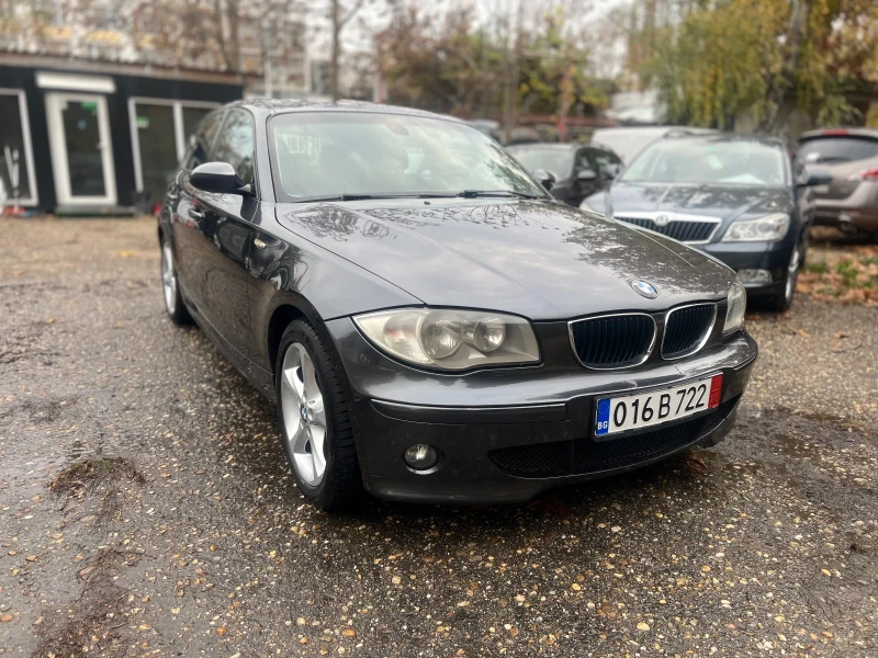 BMW 120 Е87 Автоматик/ Навигация, снимка 2 - Автомобили и джипове - 52344110