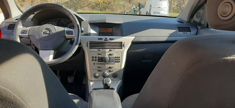 Opel Astra, снимка 8 - Автомобили и джипове - 52504823