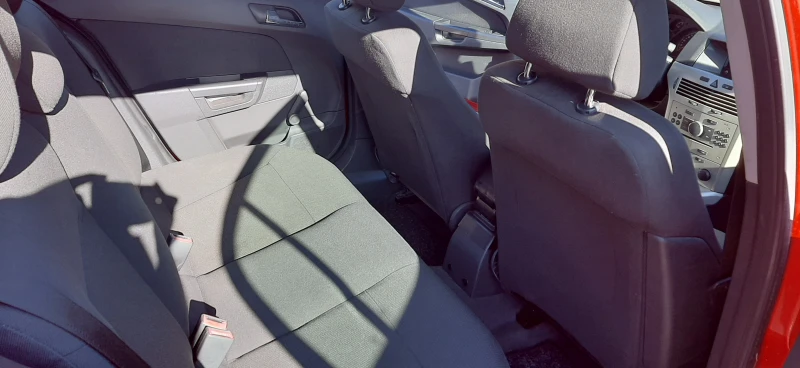 Opel Astra, снимка 7 - Автомобили и джипове - 52504823