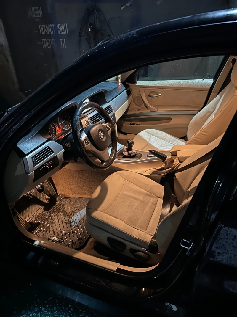 BMW 320, снимка 14 - Автомобили и джипове - 52690985