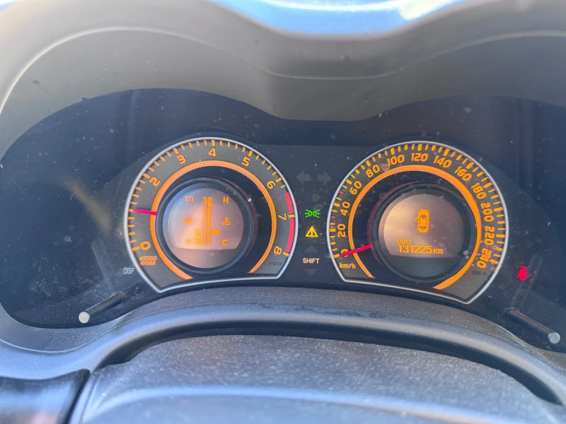 Toyota Corolla 1.6i Климатроник, снимка 14 - Автомобили и джипове - 52851570