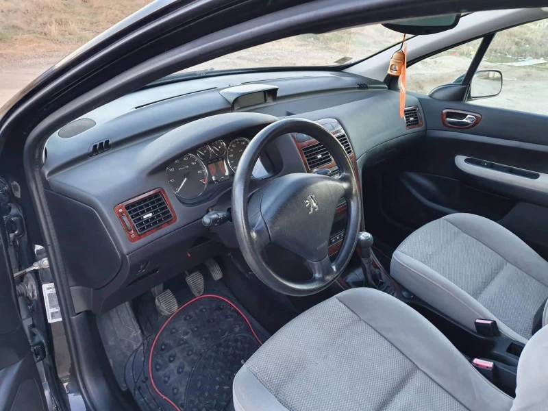 Peugeot 307 1.6 GAS, снимка 8 - Автомобили и джипове - 53205698